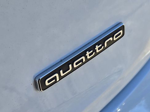 Certified 2023 Audi Q5 2.0T Premium w/ Convenience Package image 12