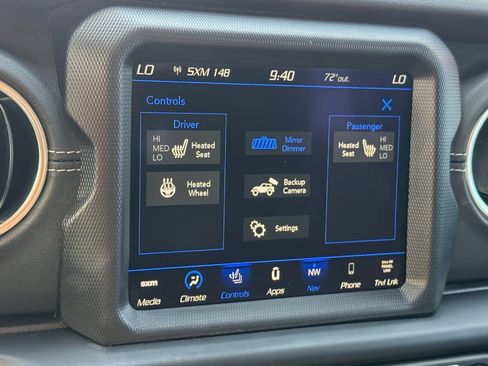 Used 2023 Jeep Wrangler Unlimited Sahara w/ Cold Weather Group AWD/4WD image 33