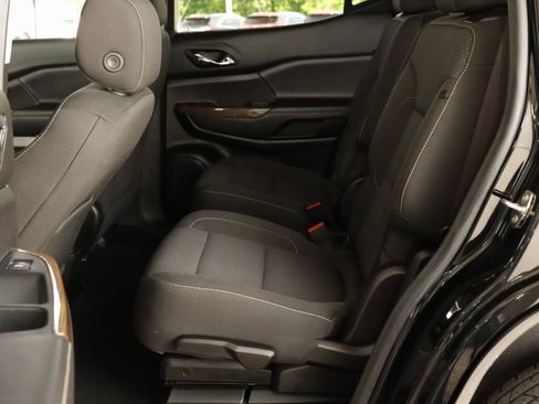 Used 2023 GMC Acadia SLE w/ Driver Convenience Package image 24