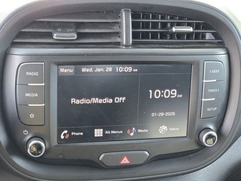 Certified 2024 Kia Soul LX w/ Option Group 015 image 18