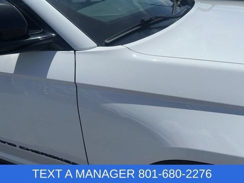 Used 2023 Jeep Grand Cherokee Limited w/ Luxury Tech Group II AWD/4WD image 14