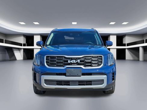 Used 2025 Kia Telluride S image 9
