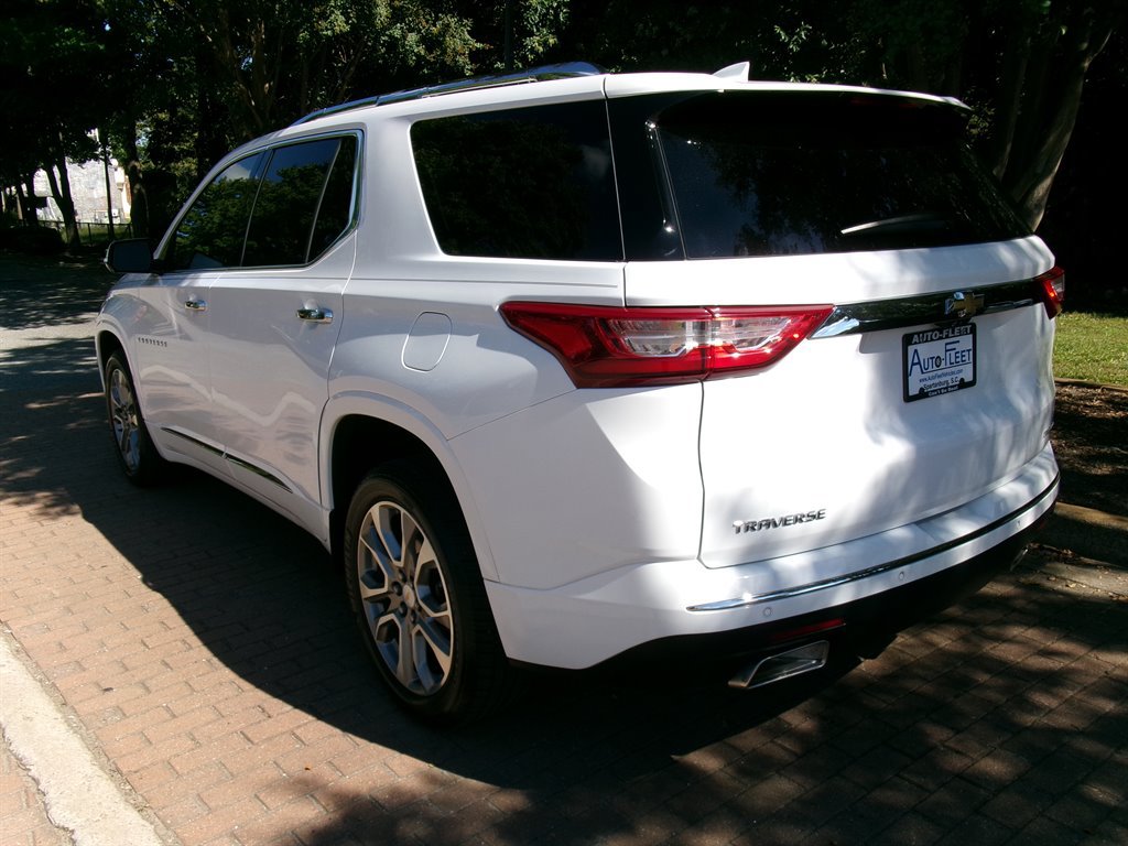 Used 2020 Chevrolet Traverse Premier FWD image 5