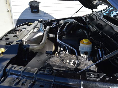 Used 2015 RAM 1500 Rebel w/ Luxury Group image 39