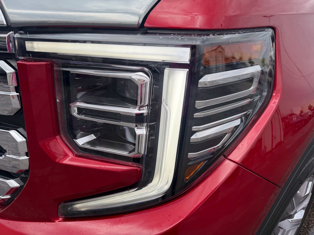 Used 2023 GMC Sierra 1500 Denali w/ Denali Reserve Package AWD/4WD image 11
