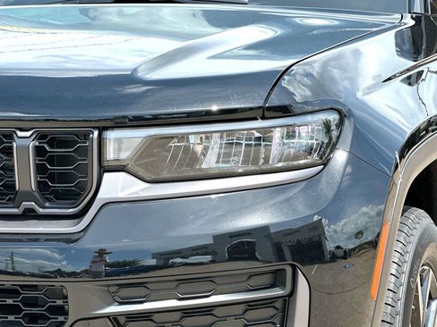 New 2026 Jeep Grand Cherokee Altitude RWD image 16