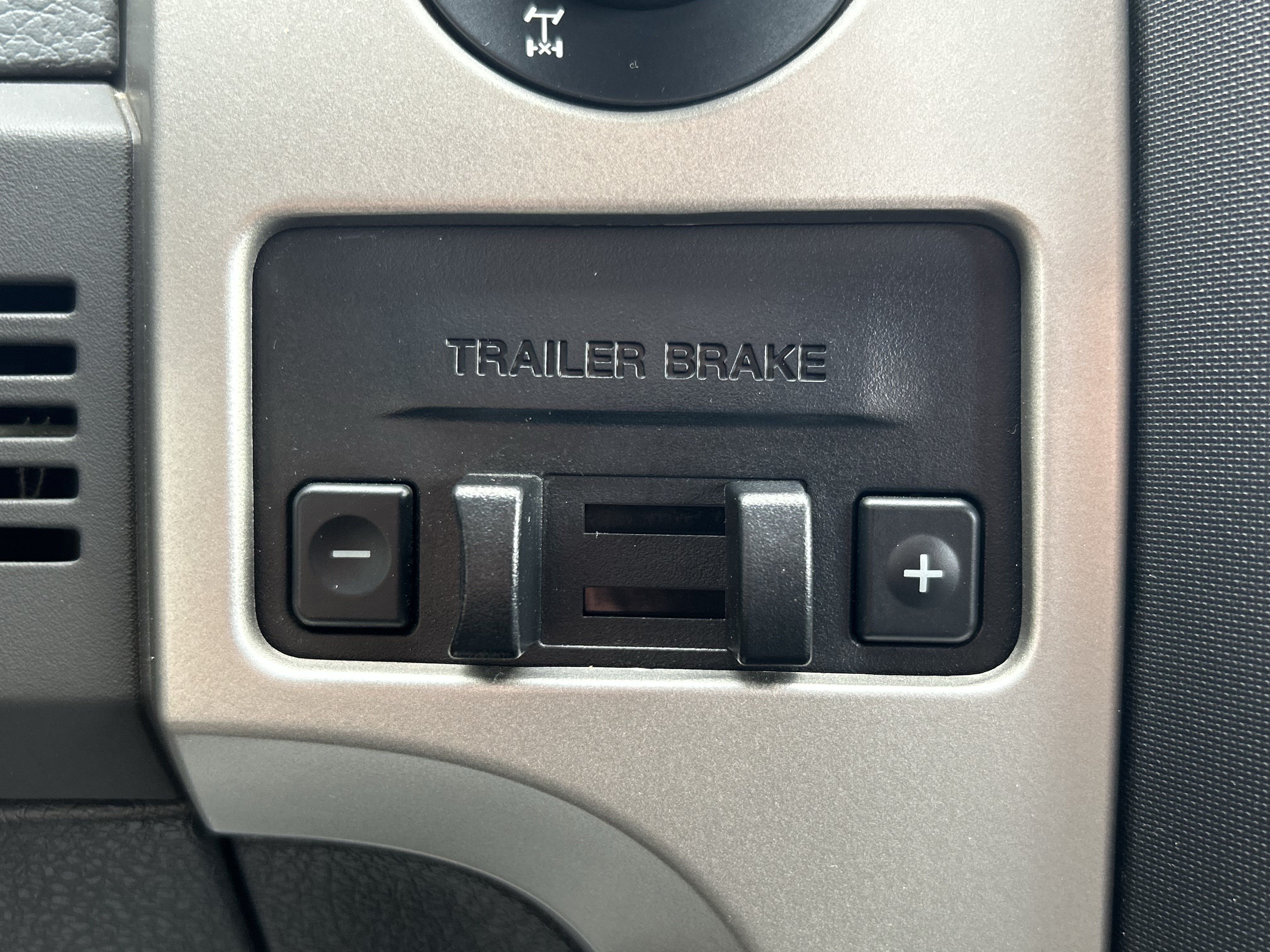 Used 2014 Ford F150 XLT w/ Equipment Group 302A Luxury AWD/4WD image 33