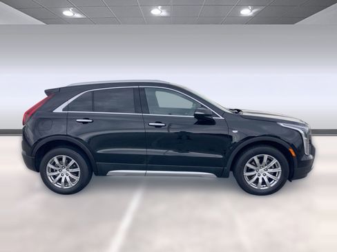 Used 2023 Cadillac XT4 Premium Luxury image 7