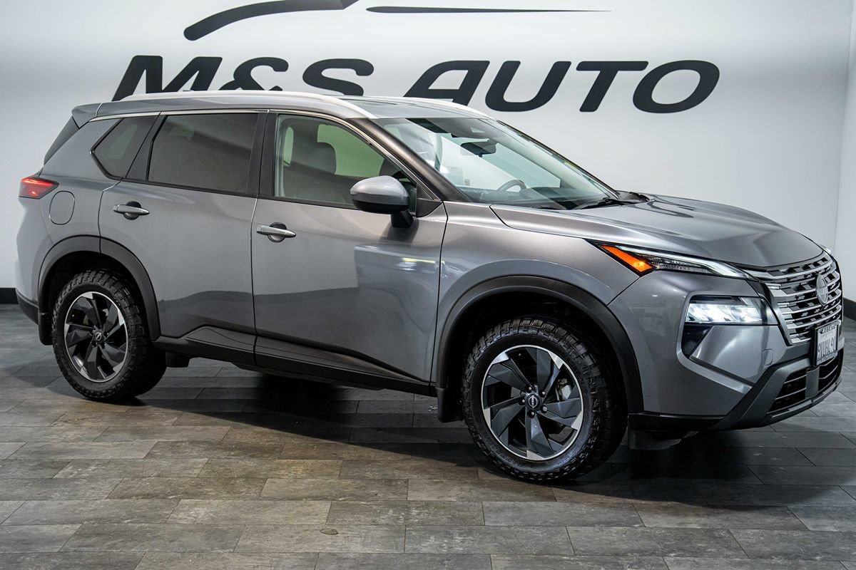 Used 2024 Nissan Rogue SV w/ SV Premium Package FWD image 7