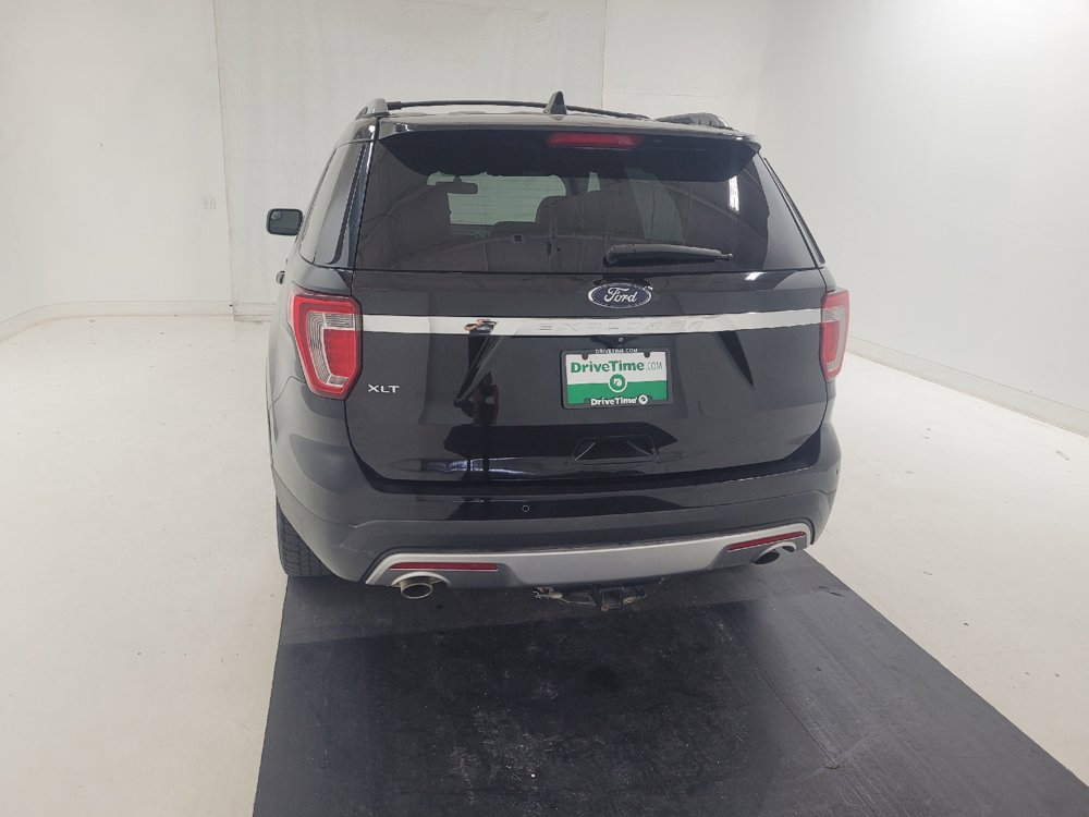 Used 2017 Ford Explorer XLT w/ Equipment Group 202A FWD image 6