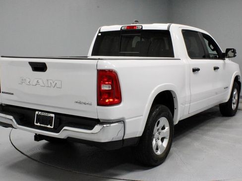 Used 2025 RAM 1500 Big Horn AWD/4WD image 11
