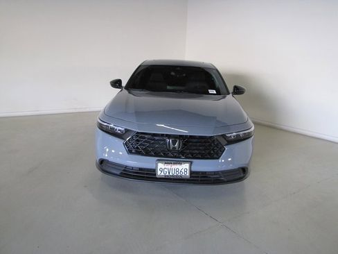 Used 2023 Honda Accord Sport image 2