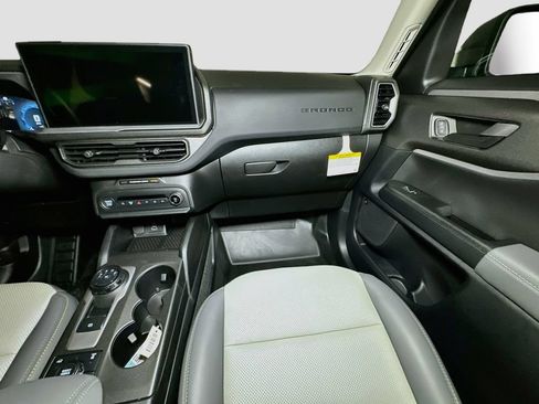 New 2026 Ford Bronco Sport Badlands w/ Badlands Tech Package AWD/4WD image 28