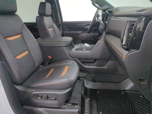 Used 2026 GMC Sierra 2500 AT4 w/ Technology Package AWD/4WD image 36