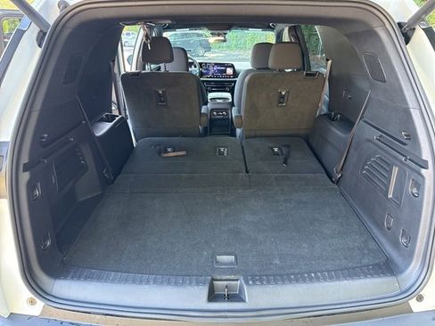 Certified 2025 Chevrolet Traverse LT image 28
