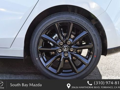 New 2026 MAZDA MAZDA3 Hatchback w/Premium Plus Pkg image 10