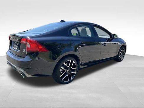 Used 2017 Volvo S60 T5 Dynamic w/ Vision Package AWD/4WD image 5