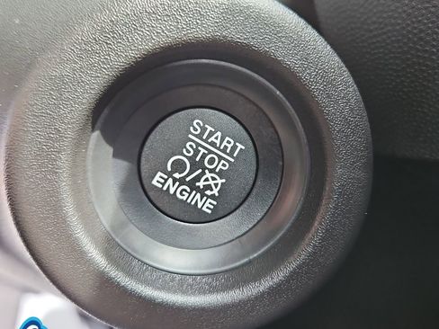 New 2025 RAM ProMaster 2500 w/ Quick Order Package 22G SLT image 25