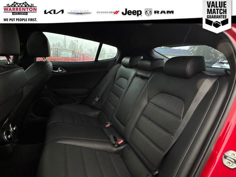 Used 2018 Kia Stinger GT2 image 33