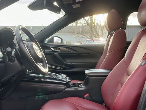 Certified 2023 MAZDA CX-9 Carbon Edition image 10