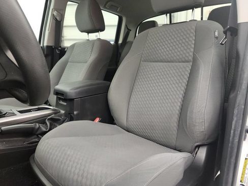 Used 2023 Toyota Tacoma SR5 AWD/4WD image 14