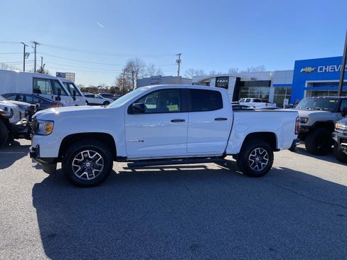 Used 2022 GMC Canyon AT4 w/ Trailering Package image 2