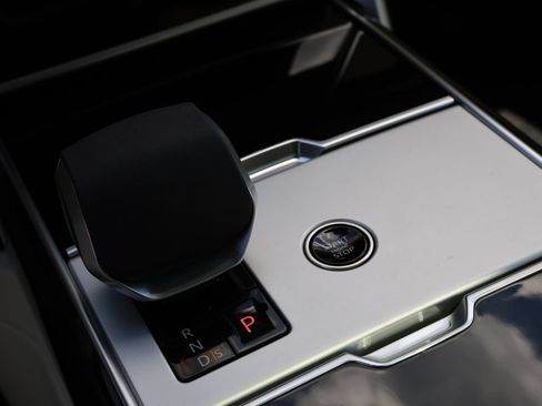 New 2026 Land Rover Range Rover SE AWD/4WD image 32