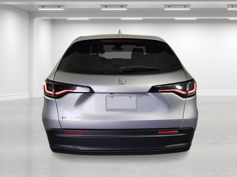 New 2026 Honda HR-V LX image 4
