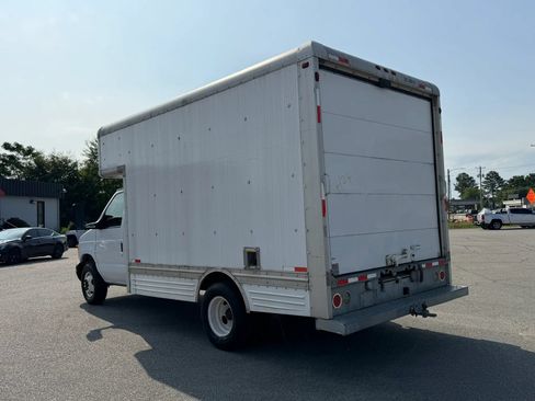 Used 2007 Ford E-450 and Econoline 450 RWD image 9