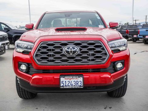 Certified 2022 Toyota Tacoma TRD Sport image 2