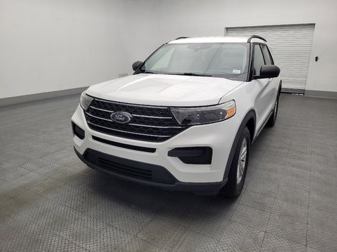 Used 2020 Ford Explorer XLT image 15