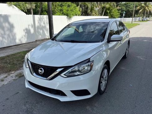 Used 2019 Nissan Sentra S FWD image 5