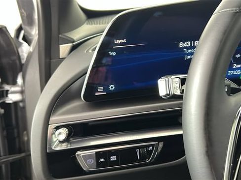 Used 2024 Cadillac Lyriq Tech RWD image 19