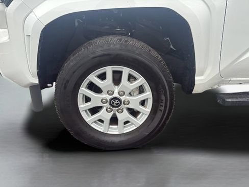 Used 2024 Toyota Tacoma SR5 w/ SR5 Upgrade Package RWD image 25
