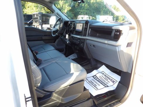 Used 2025 Ford F250 XL w/ XL Off-Road Package AWD/4WD image 41
