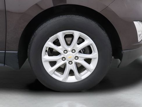 Used 2020 Chevrolet Equinox LT image 9