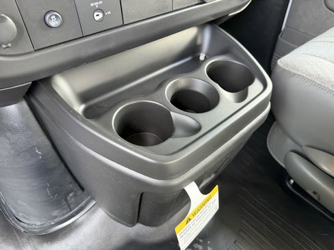 New 2026 Chevrolet Express 3500 Extended RWD image 21