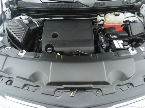 Used 2023 Chevrolet Traverse LT image 31