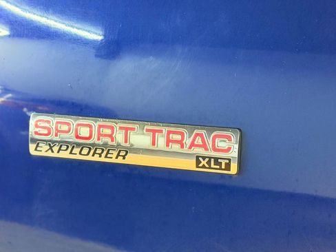 Used 2007 Ford Explorer Sport Trac XLT image 12