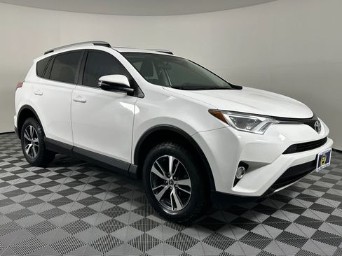 Used 2016 Toyota RAV4 XLE AWD/4WD image 14