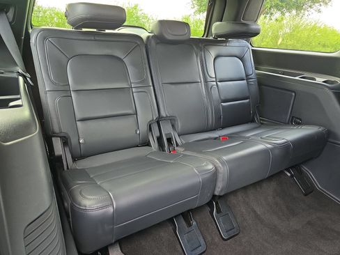 Used 2023 Lincoln Navigator Reserve AWD/4WD image 35