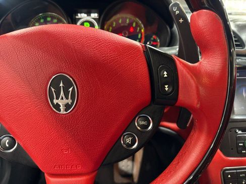 Used 2015 Maserati GranTurismo Sport image 69