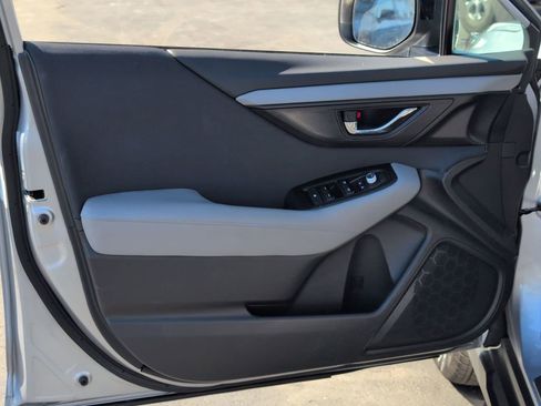 Used 2025 Subaru Outback Premium image 11