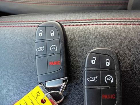 Used 2025 Dodge Durango GT AWD/4WD image 24