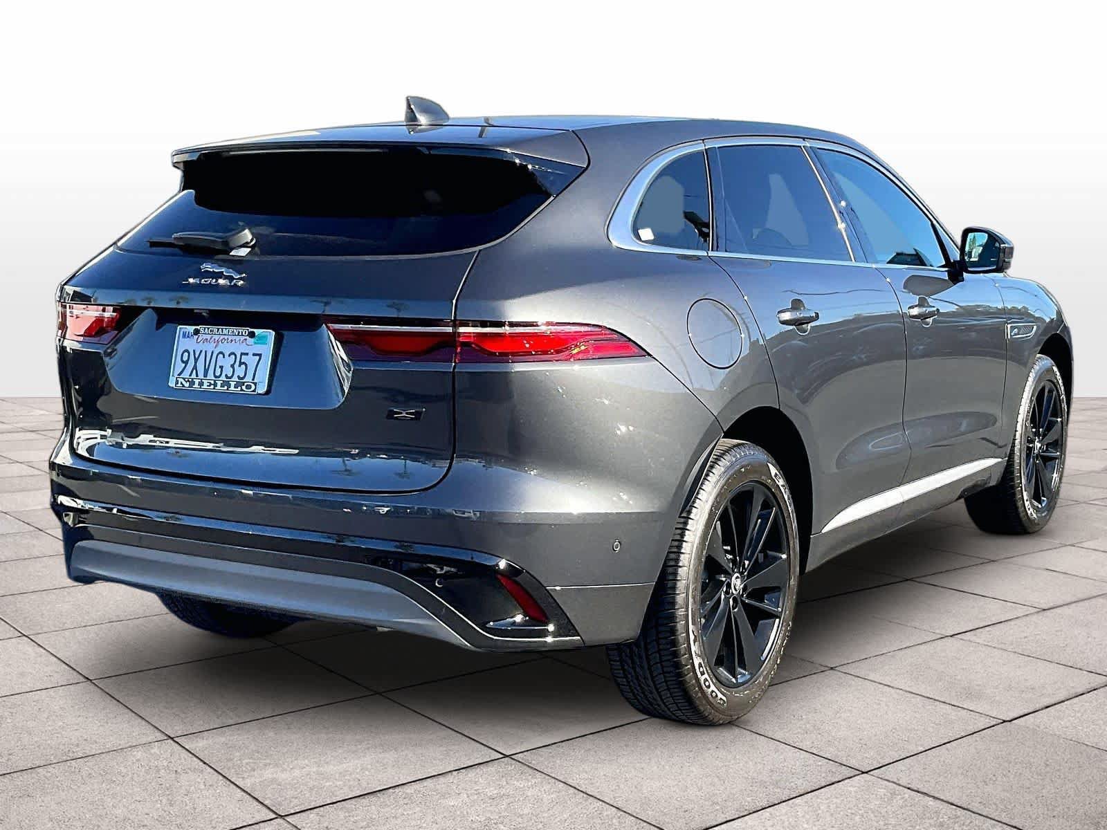 Used 2026 Jaguar F-PACE R-Dynamic S AWD/4WD image 16