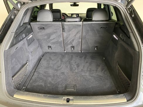 Used 2020 Audi SQ5 Premium Plus image 31