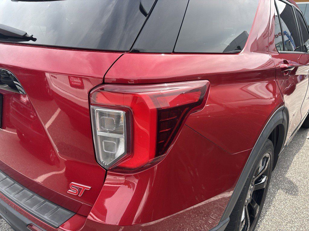 Used 2020 Ford Explorer ST w/ ST Street Pack AWD/4WD image 5