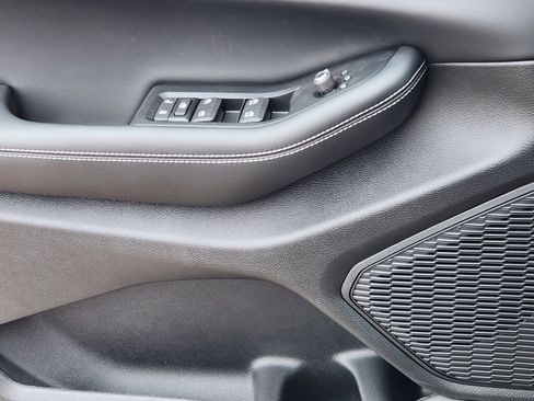 New 2026 Jeep Grand Cherokee Altitude image 7