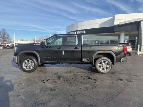 New 2026 GMC Sierra 2500 SLE image 7