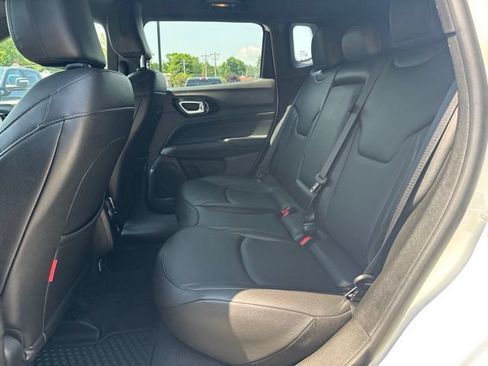 Certified 2025 Jeep Compass Trailhawk w/ Trailhawk Elite Group AWD/4WD image 29